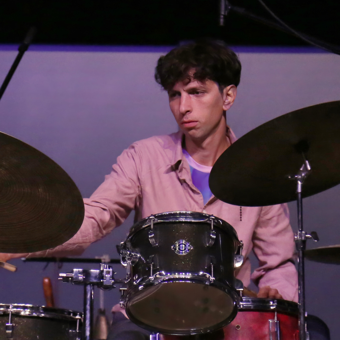 A photo of Lav Kovač playing the drums