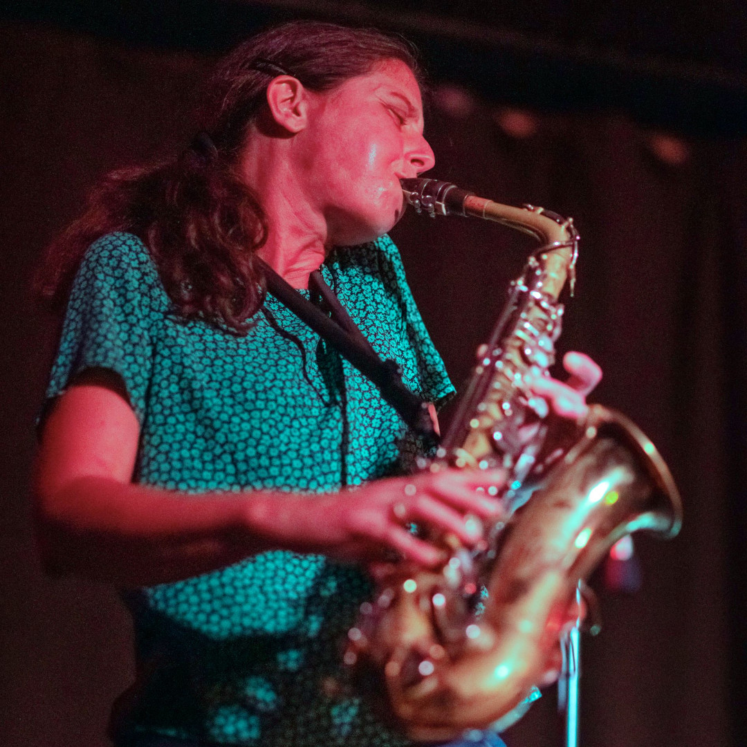 A photo of Tanja Feichtmair playing a sax